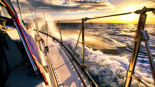 How To Avoid Collisions While Sailing