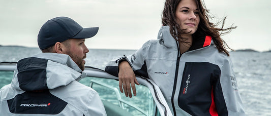 7 ESSENTIAL SAILING ITEMS (INFOGRAPHIC)